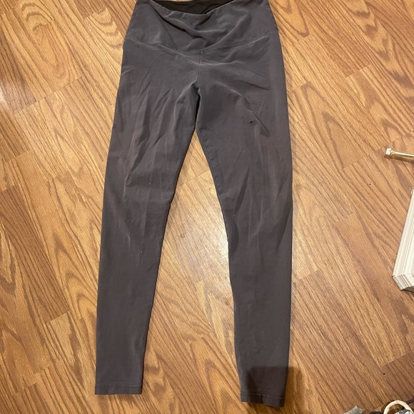 Lightly worn charcoal grey leggings - Picture 2 of 5
